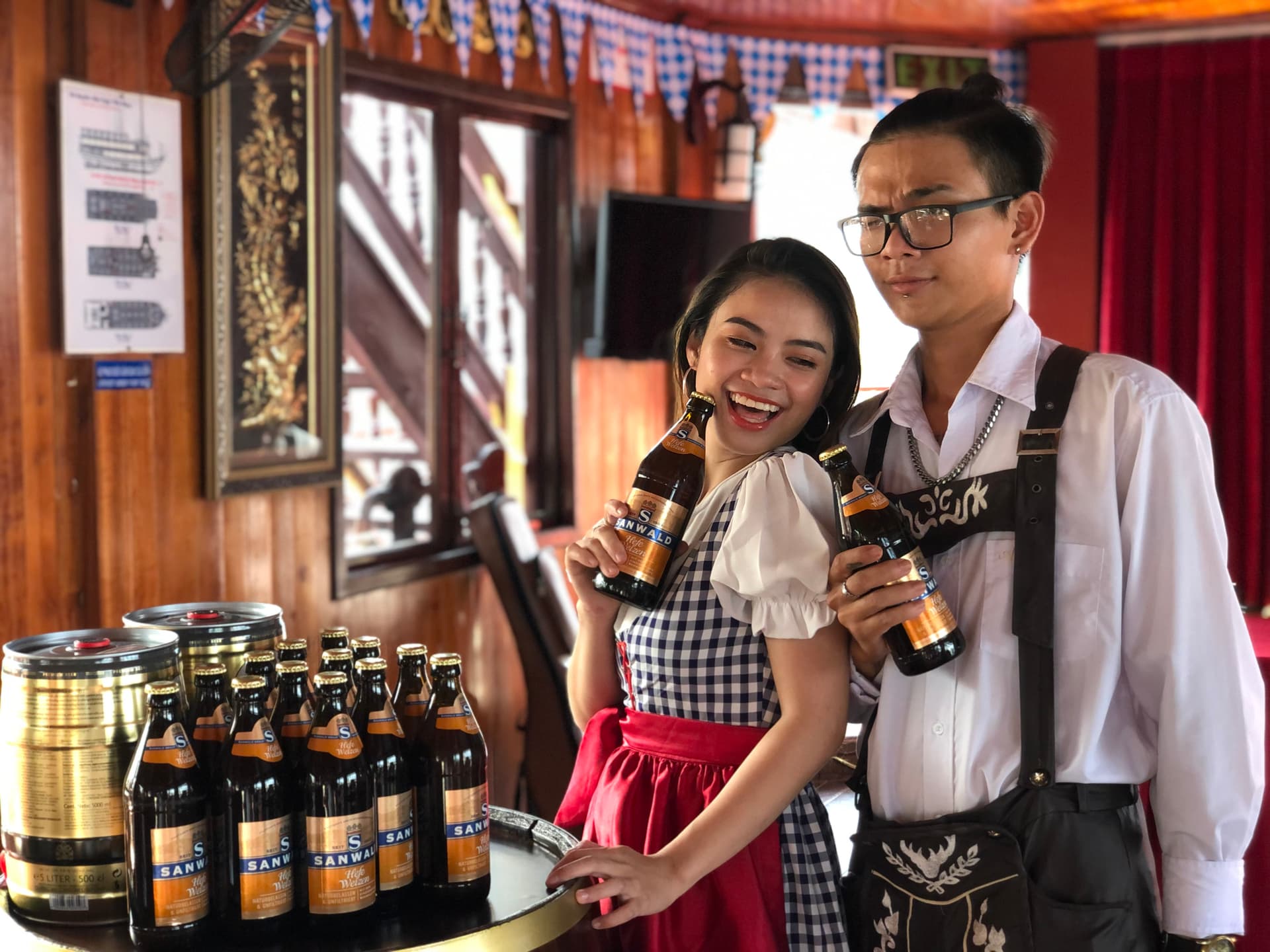 Khoảnh khắc vui vẻ