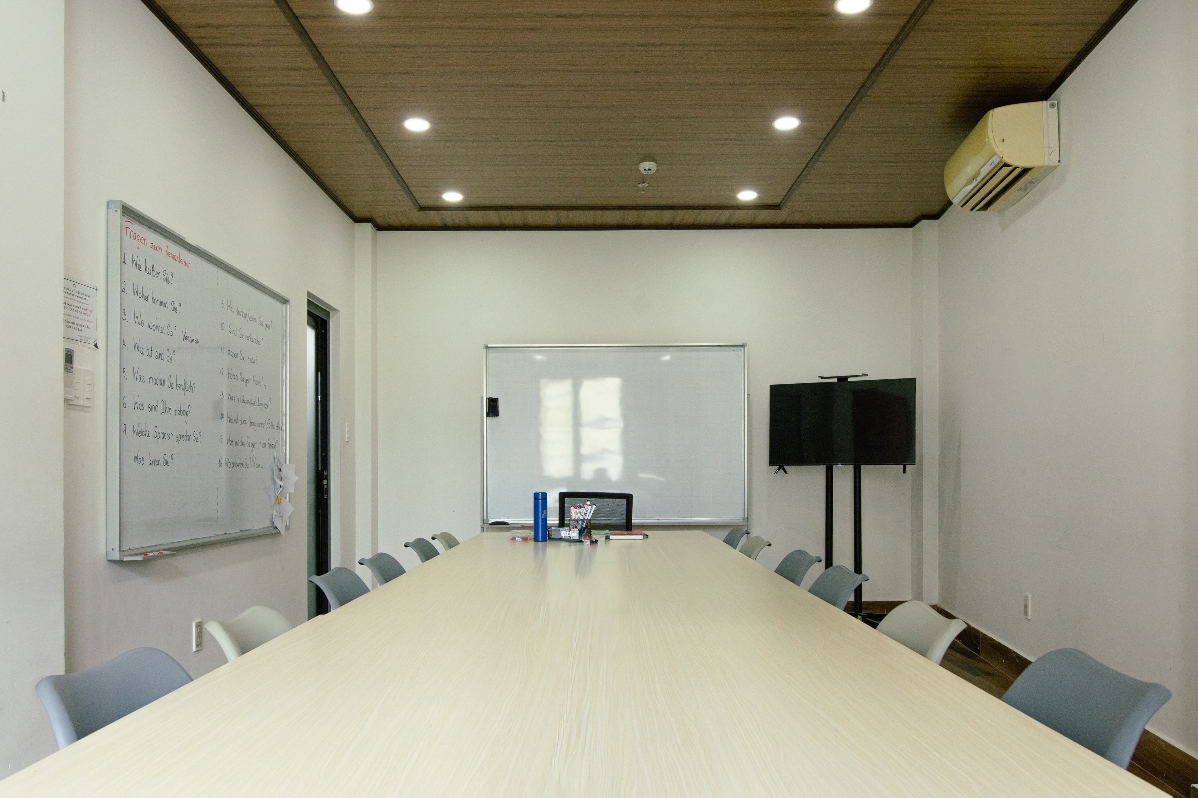 Phòng học 12 chỗ ngồi - Ảnh 6