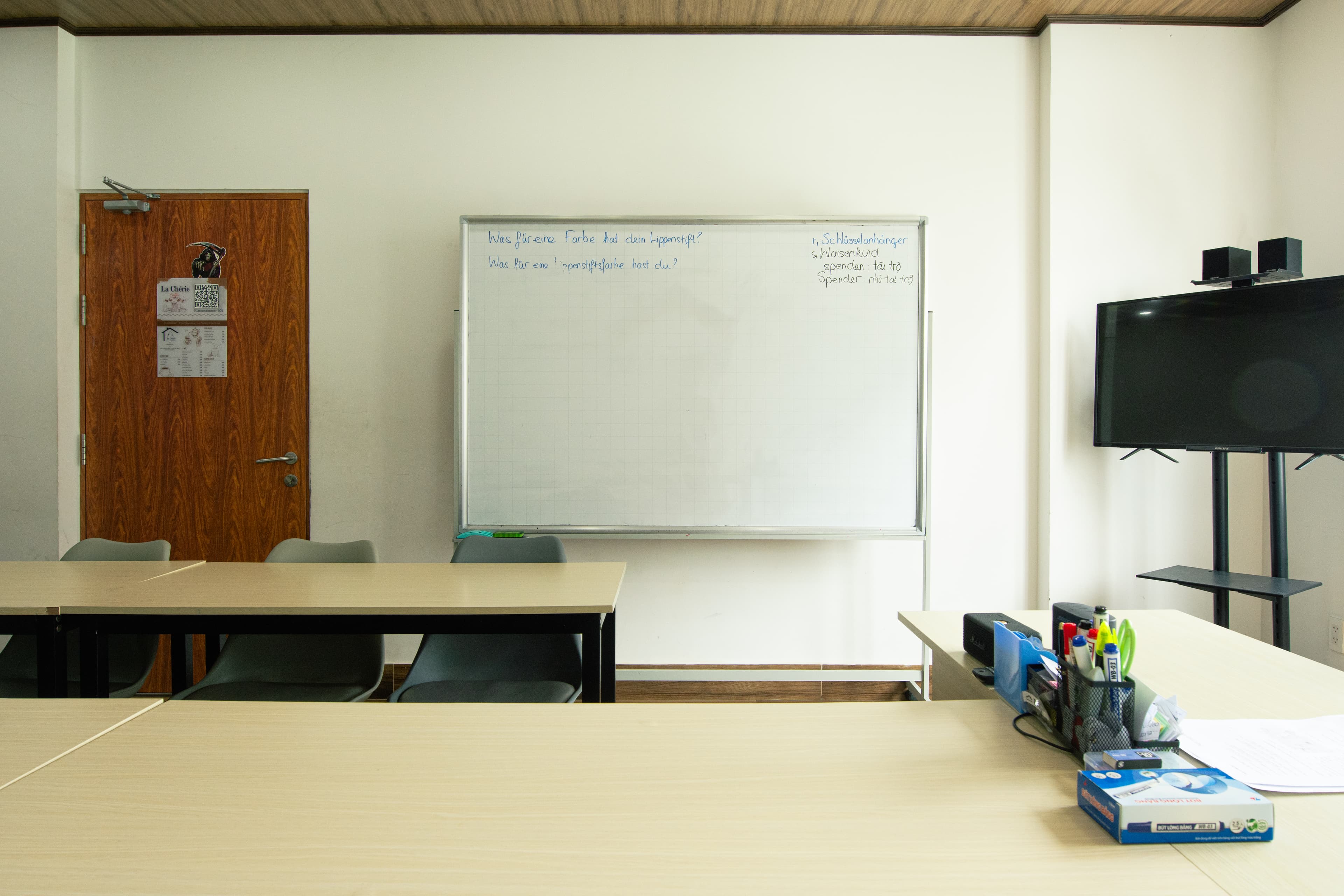 Phòng học 16 chỗ